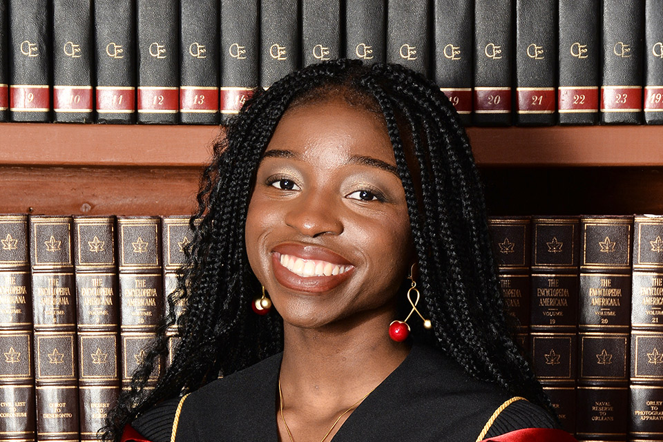 Headshot of Coralie Tcheune