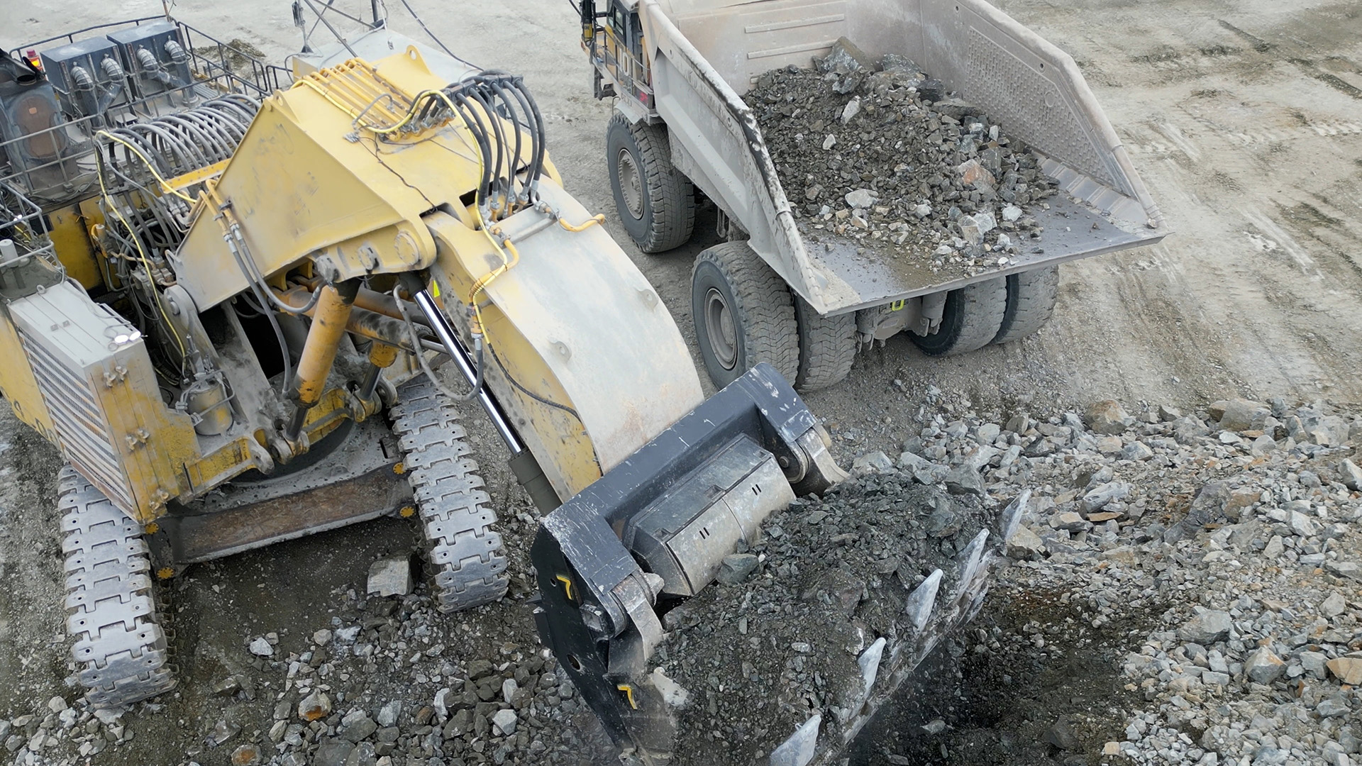 ShovelSense™ system in operation