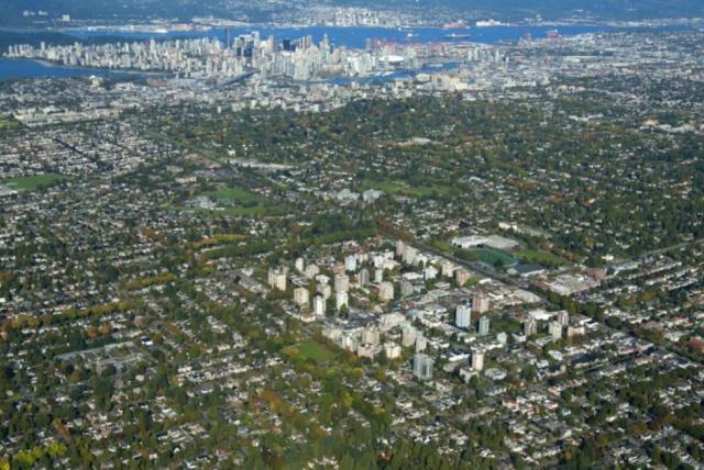 Downtown Vancouver is seen from the city's west side in this file photo. (Shutterstock.com)