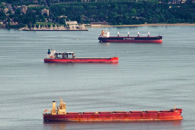 BulkCarriersVancouver.jpg