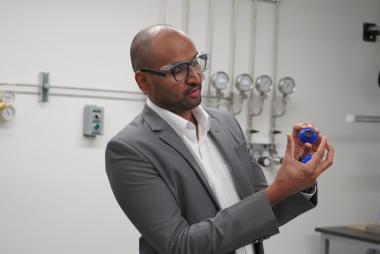 PhD student Rashiga Walallawita shares examples from his research on hydrogen embrittlement.