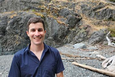 Simon Ghyselincks outdoor portrait