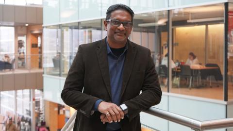 Headshot of Dr. Kasun Hewage.